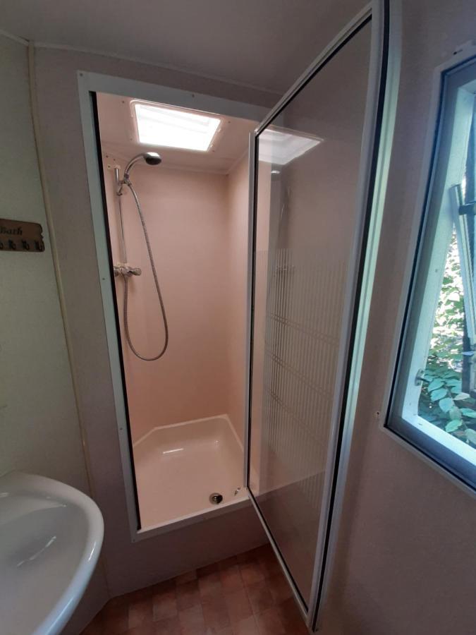 Caravan In Bosrijk Gebied Hotel Zuidlaren Kültér fotó